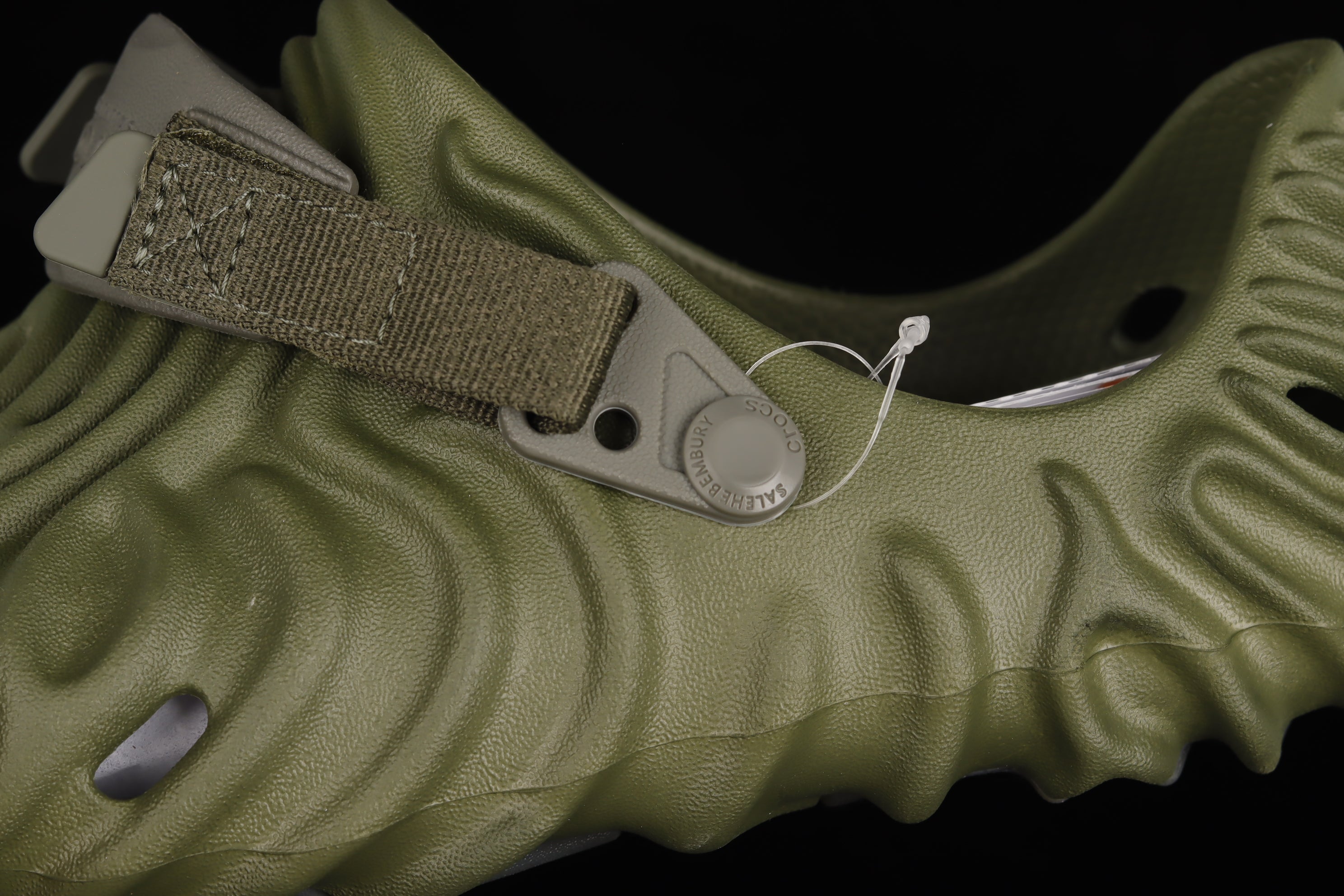 Salehe Bembury X Pollex Clog - Cucumber