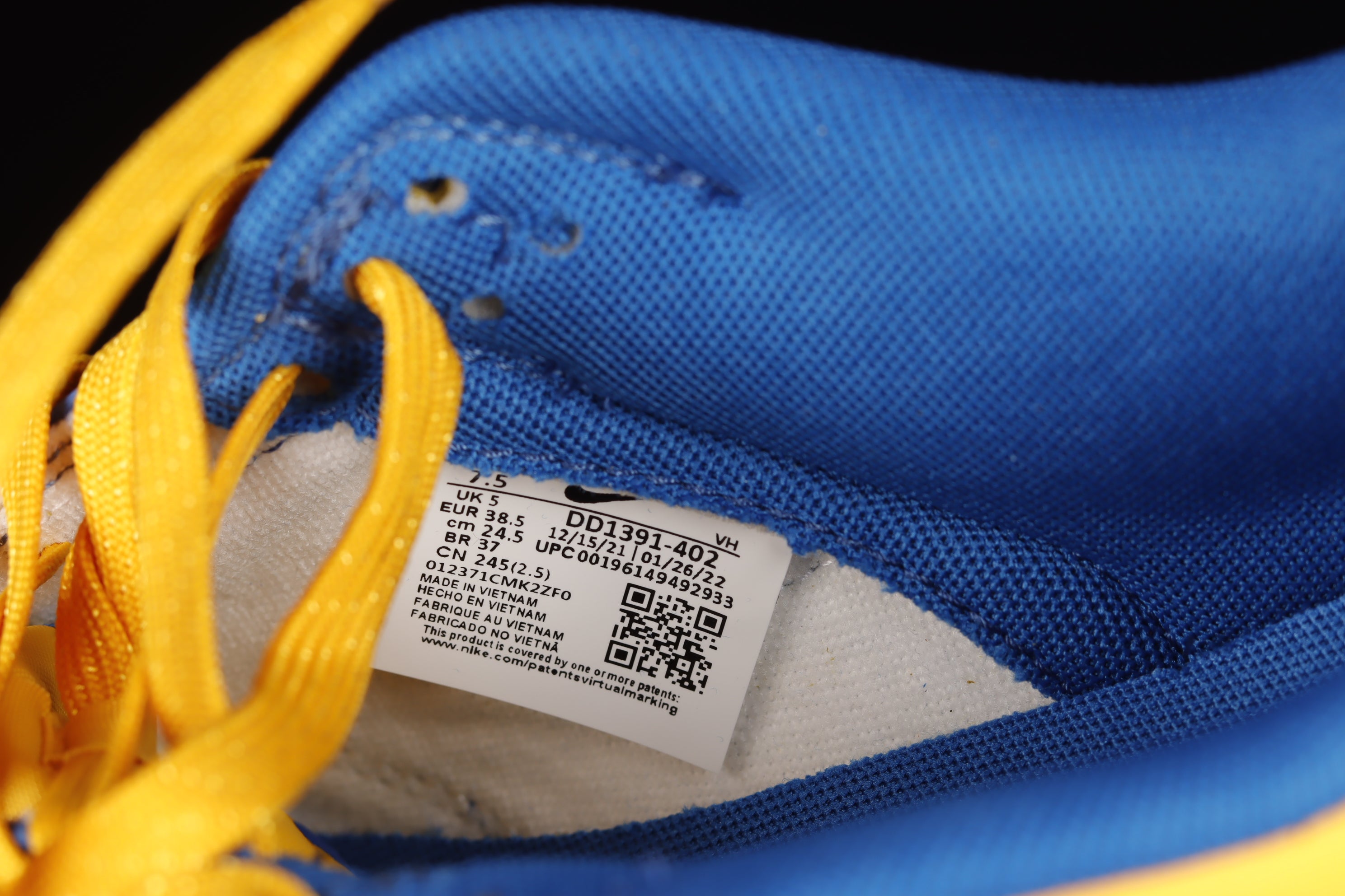 NikeMens Dunk Low - UCLA
