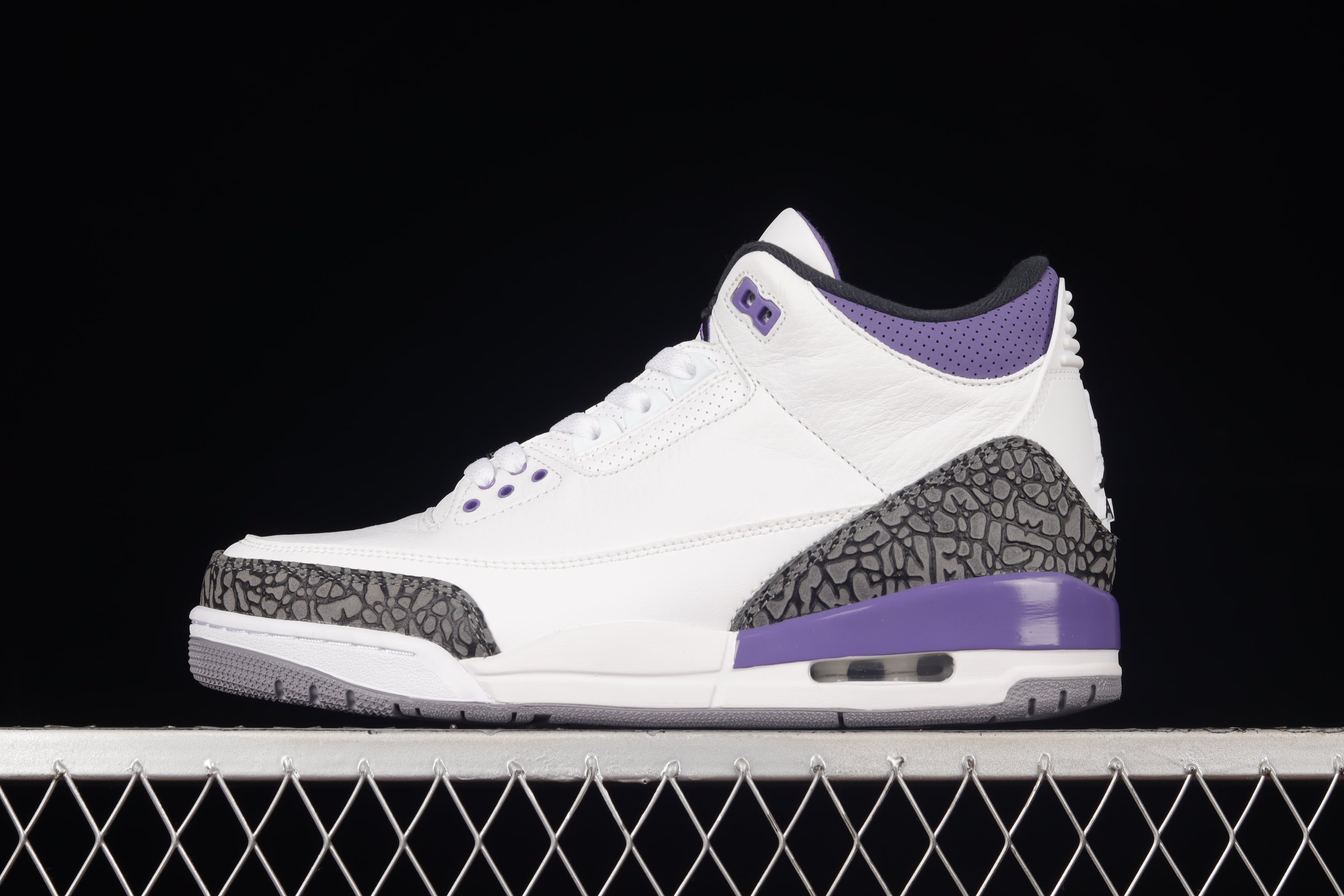 Air Jordan 3 AJ3 Retro - Dark Iris