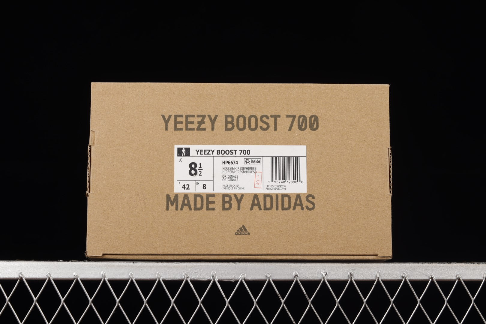 adidasUnisex Yeezy Boost 700 - Hi-Res Blue