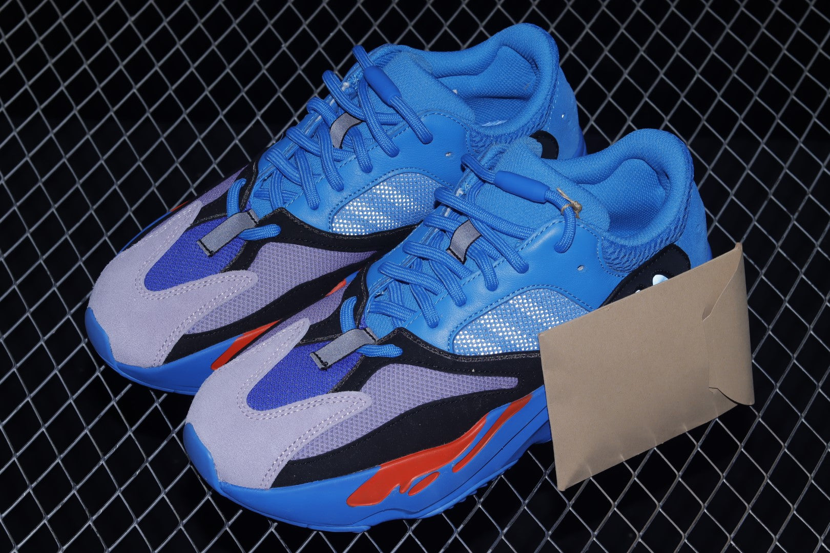 adidasUnisex Yeezy Boost 700 - Hi-Res Blue