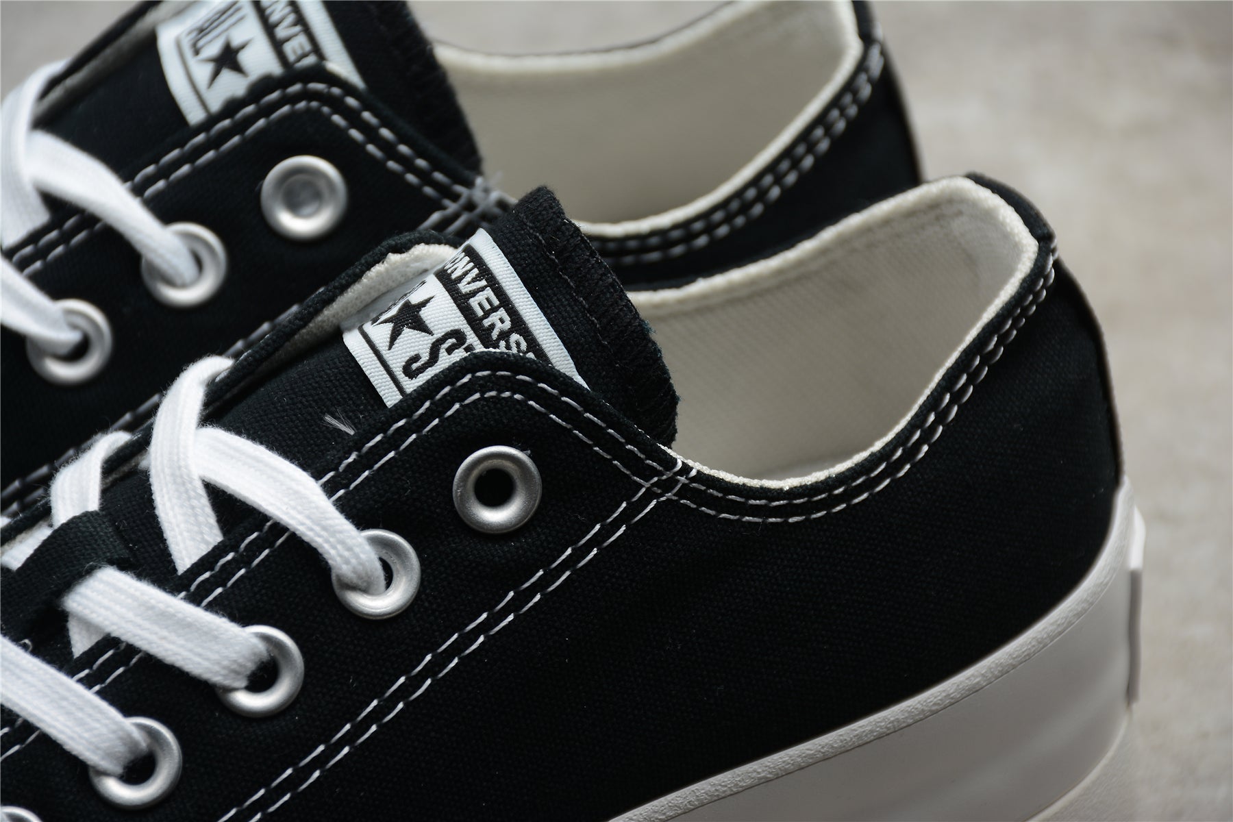 WMNS Converse Taylor All Star Lugged Chuck Low - Black