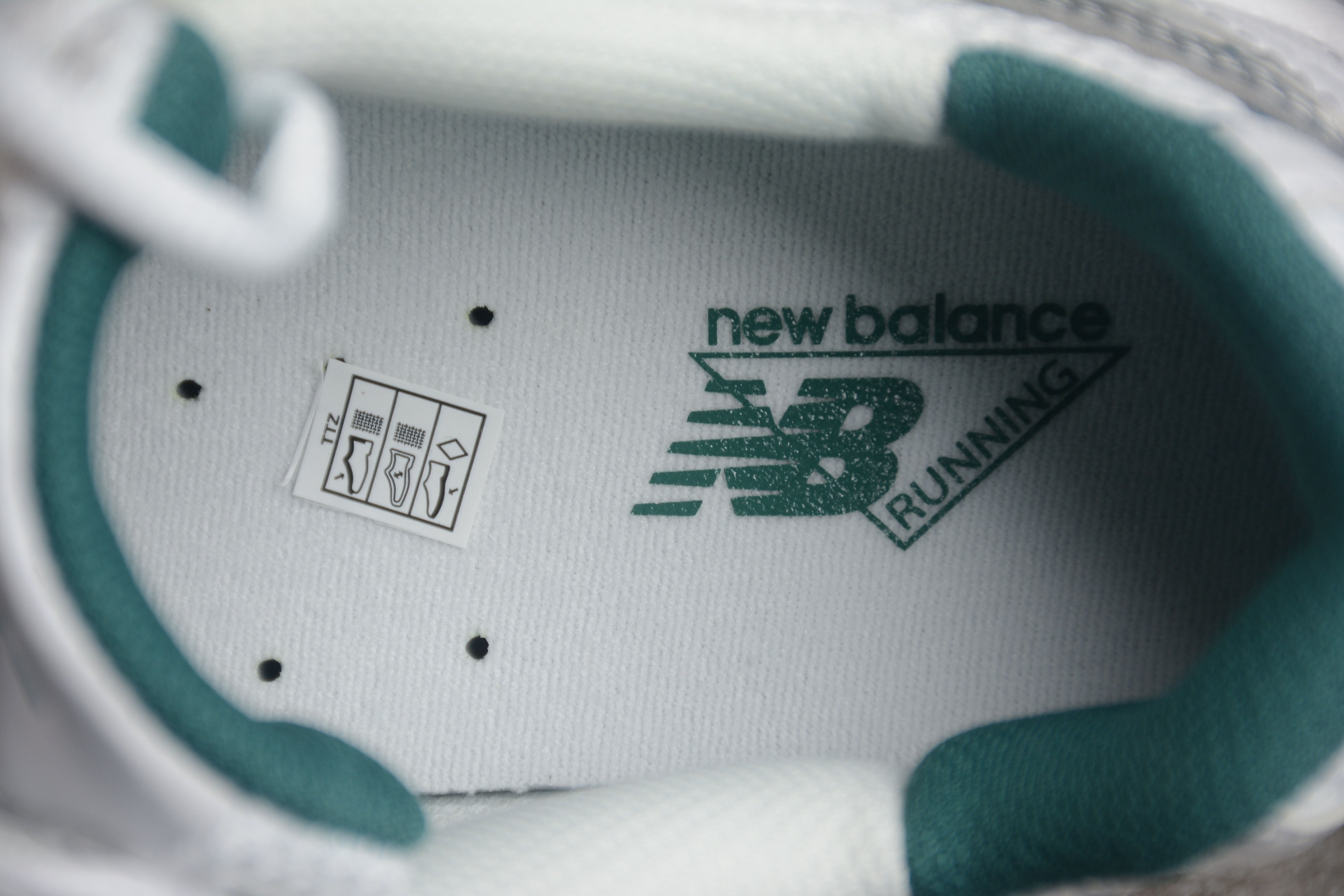 New Balance 530 - White/Green