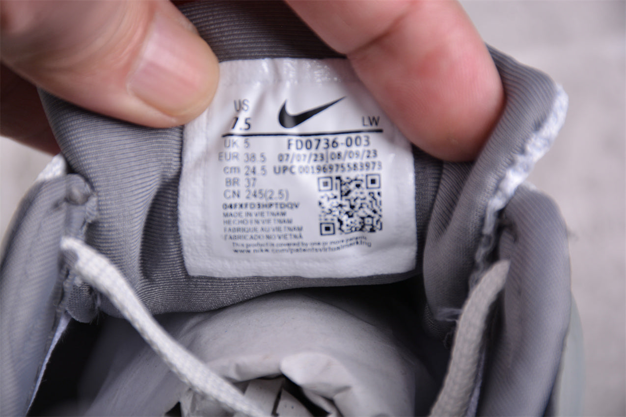 NikeMens V2K Run Pure Platinum - Wolf Grey