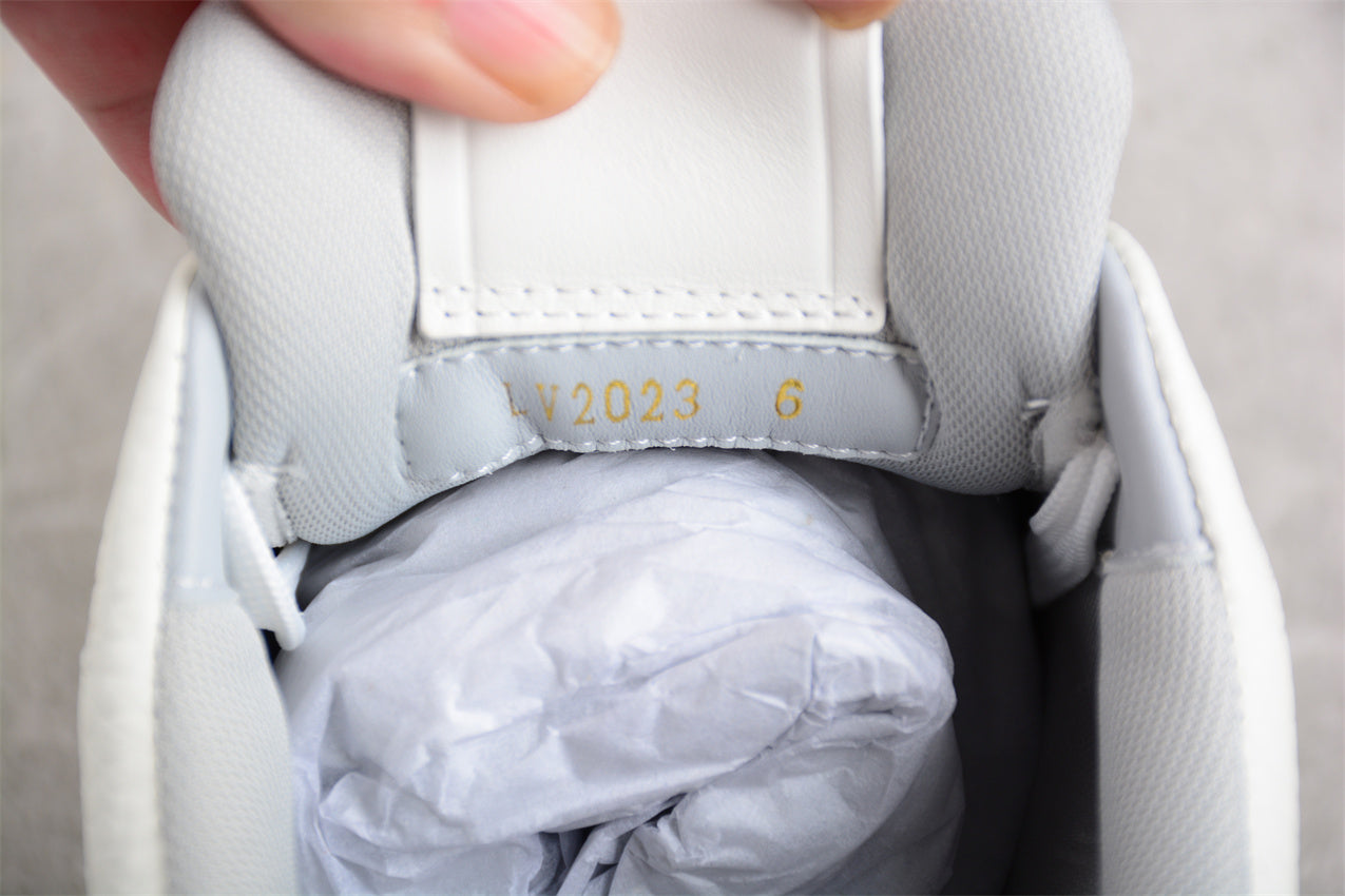 LouisVuitton Trainer Signature - White