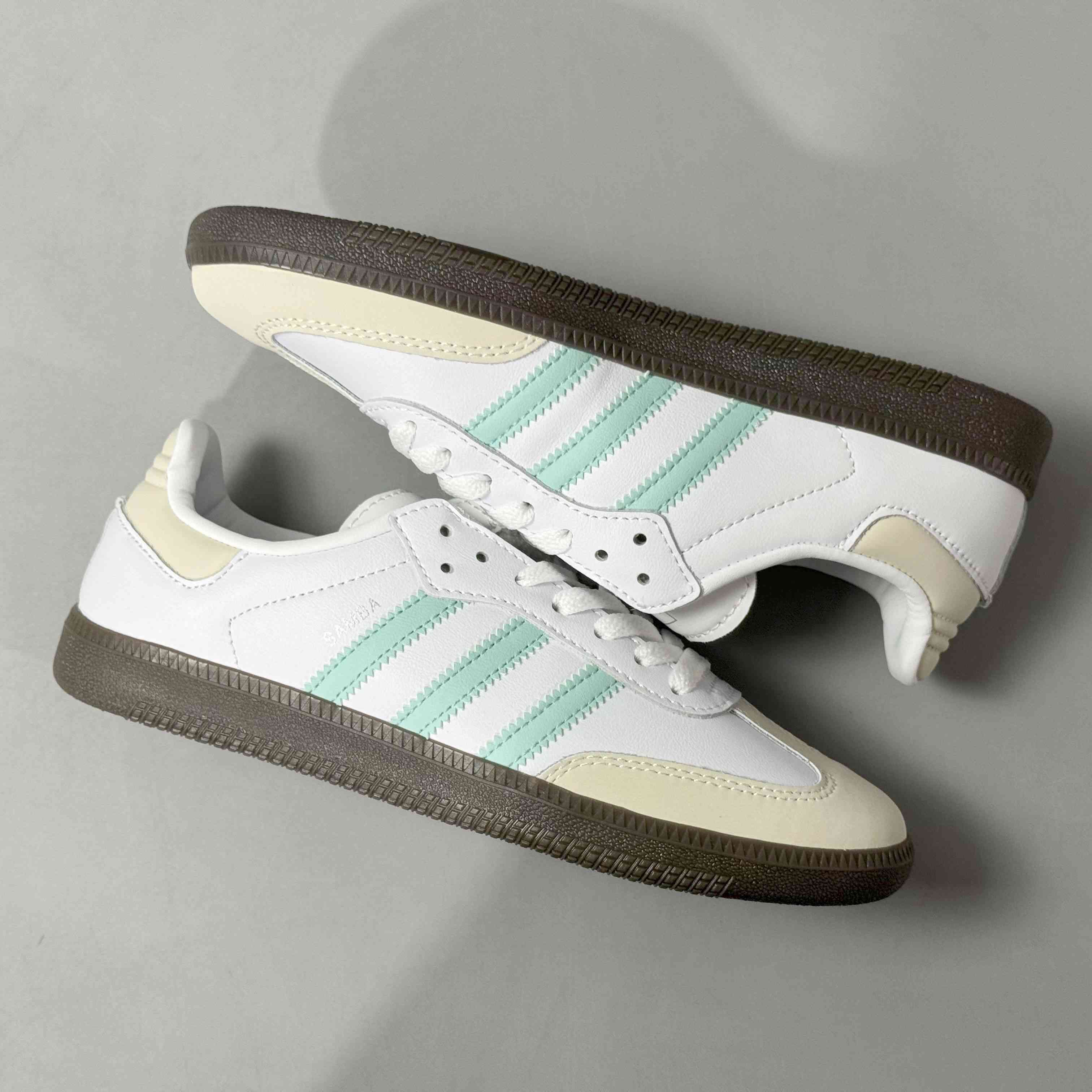 adidasMens Samba - Hazy Green