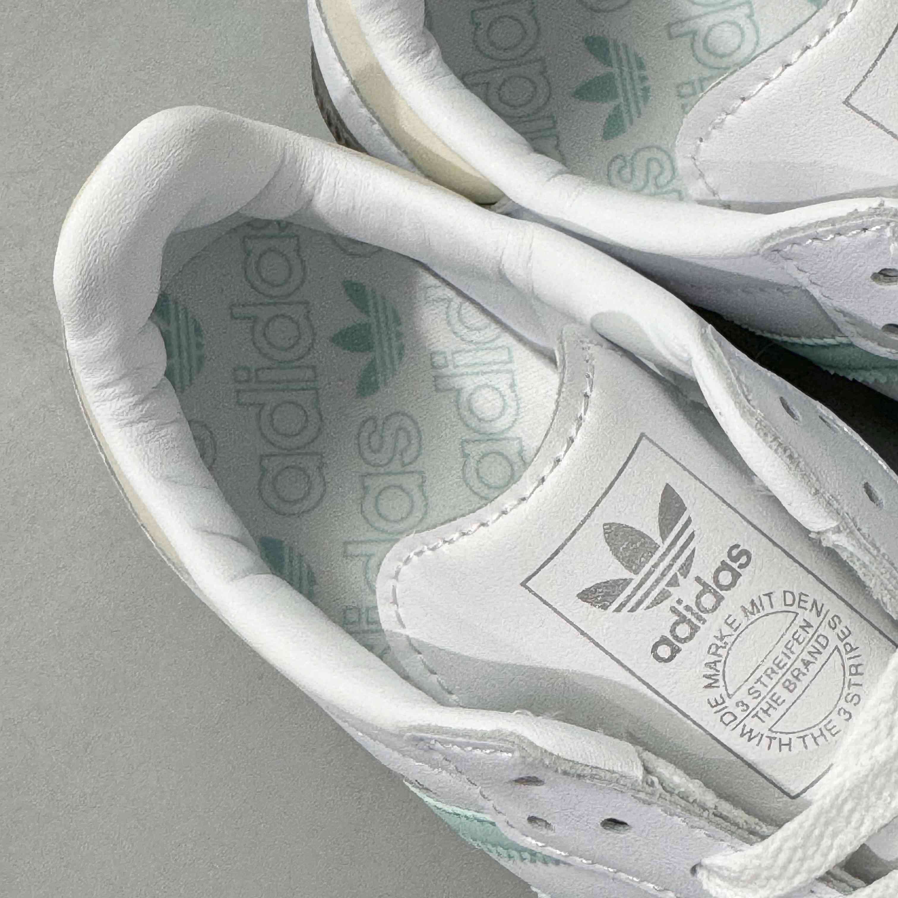 adidasMens Samba - Hazy Green