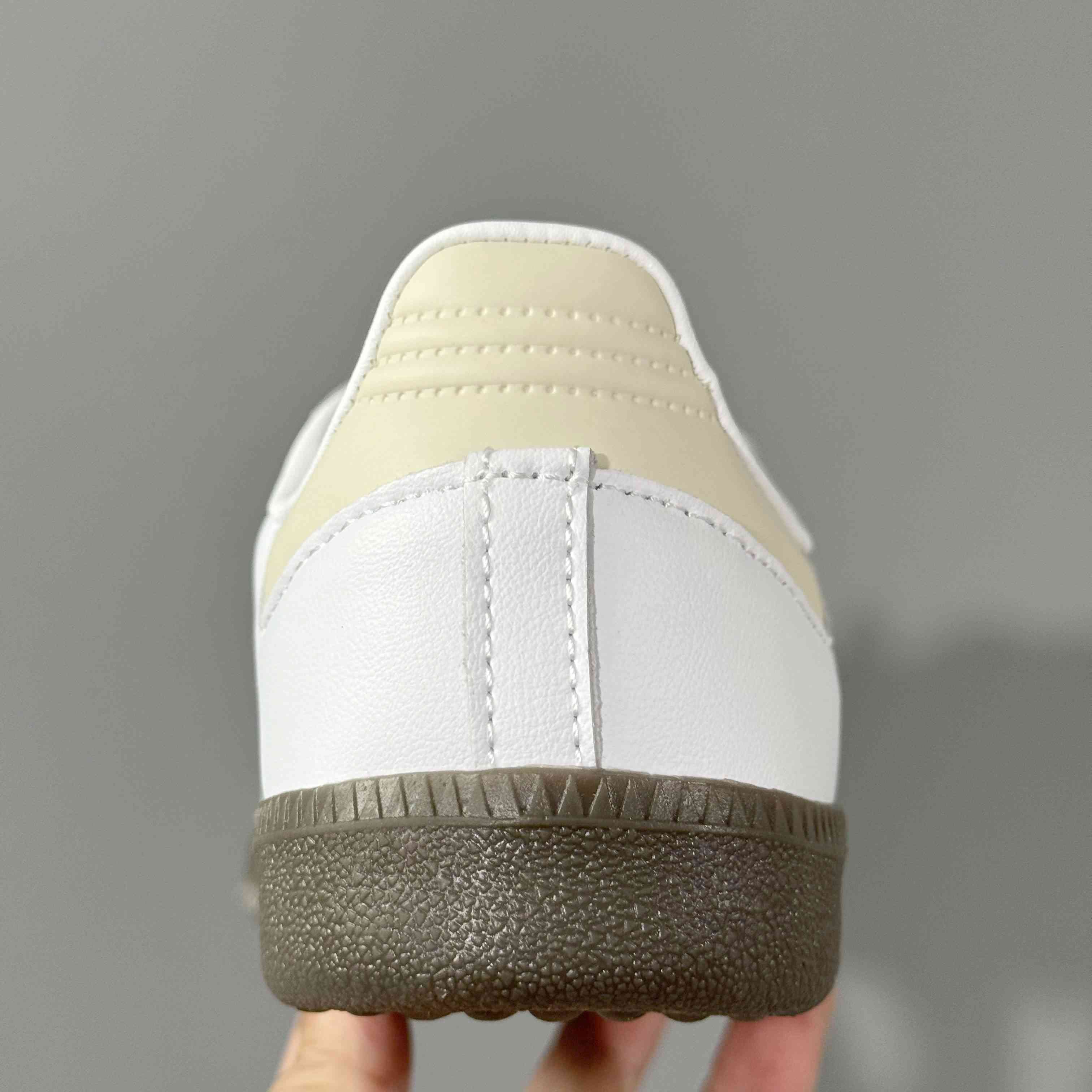 adidasMens Samba - Hazy Green
