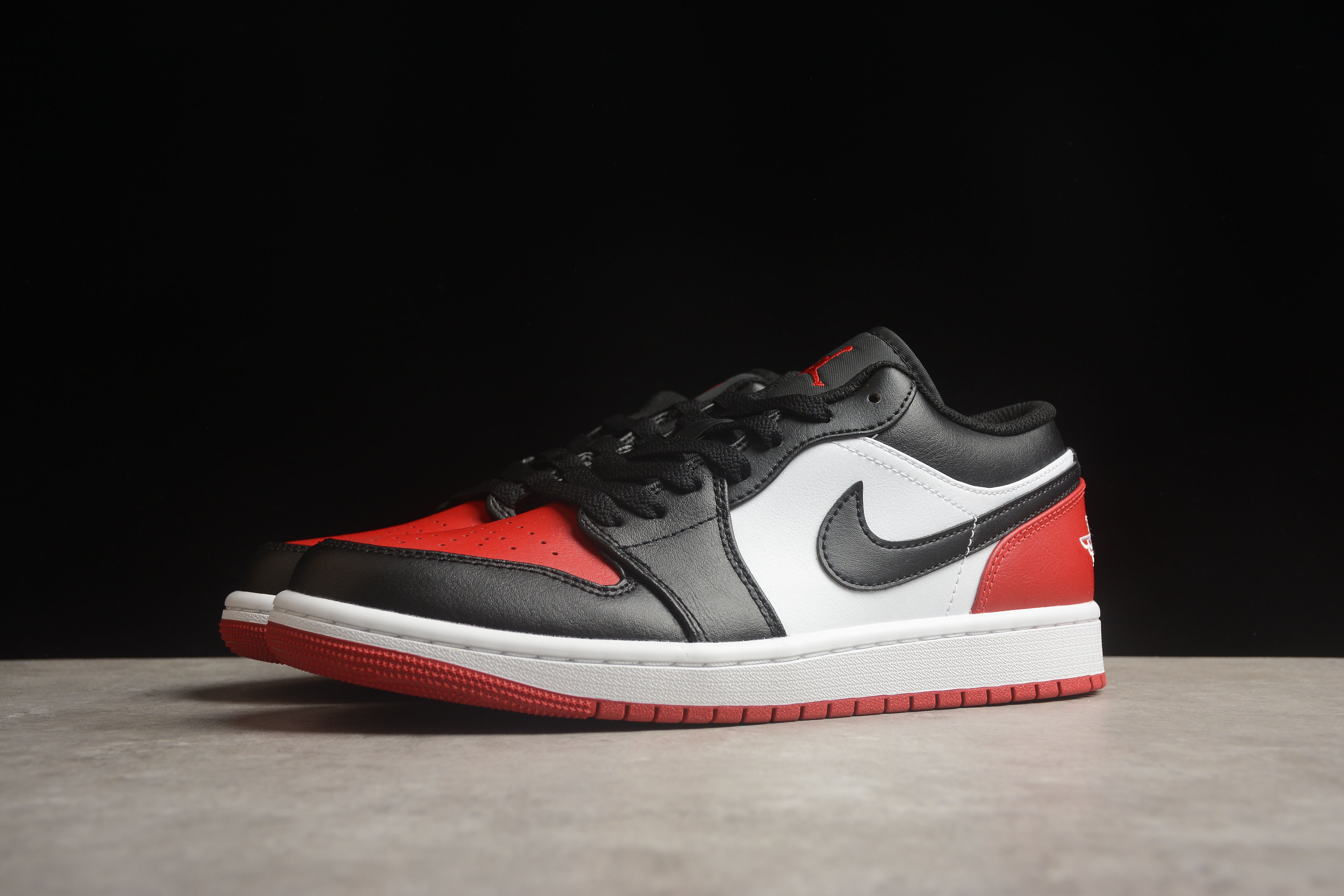 Air Jordan 1 AJ1 Low - Bred Toe