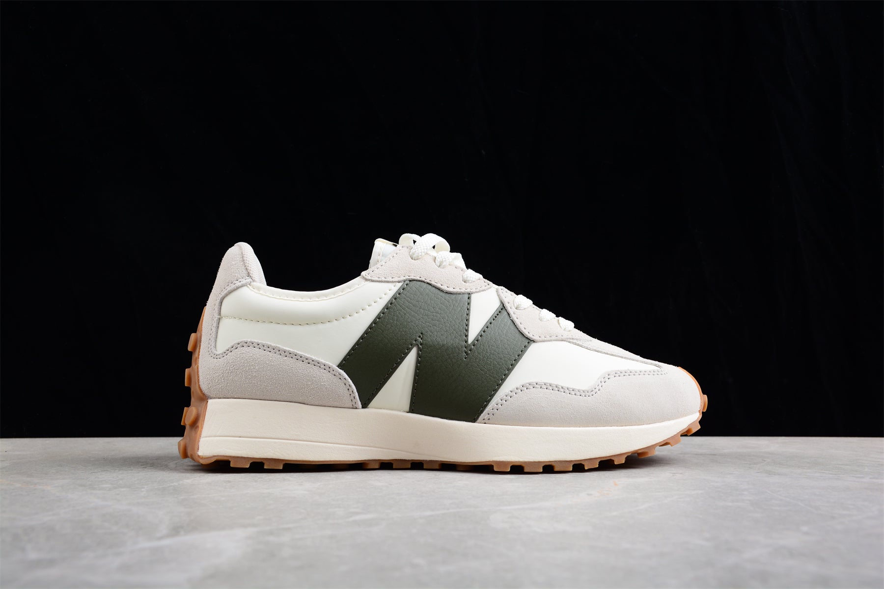 WMNS New balance 327 - Oak Tree