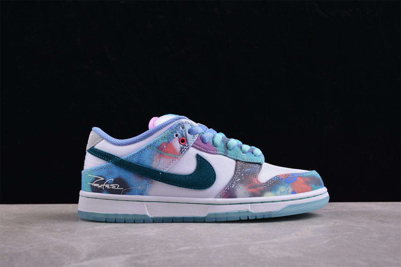 Futura Laboratories x NikeMens Dunk Low - Bleached Aqua