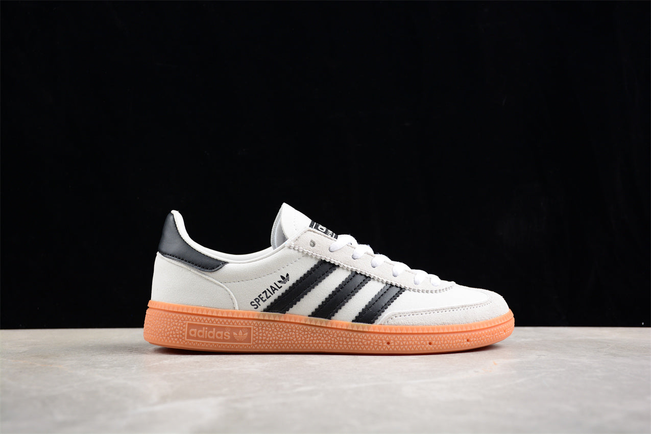 adidasMens Handball Spezial - Light Beige