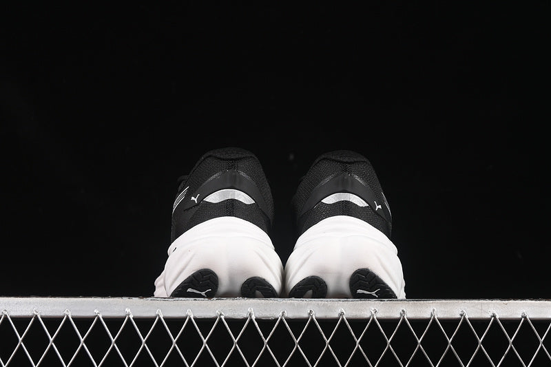 PumaUnisex  Deviate Nitro 3 - Black White