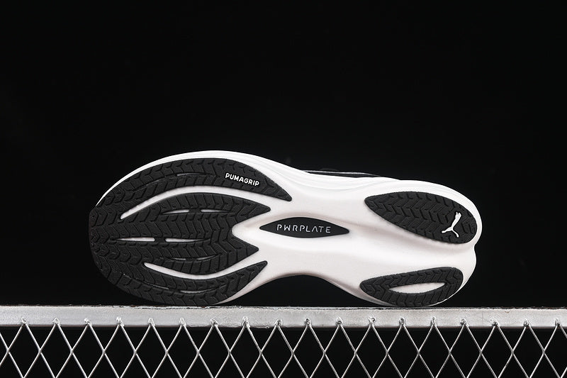 PumaUnisex  Deviate Nitro 3 - Black White