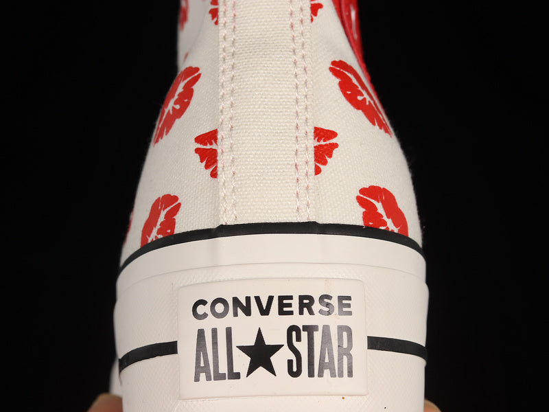 WMNS Converse Chuck Taylor - Red Lip Heart