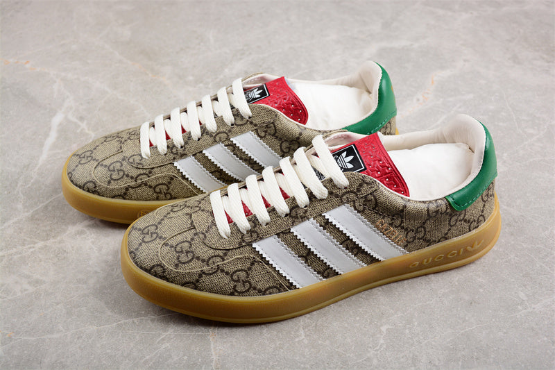 adidasMens x Gucci Gazelle Beige - Monogram