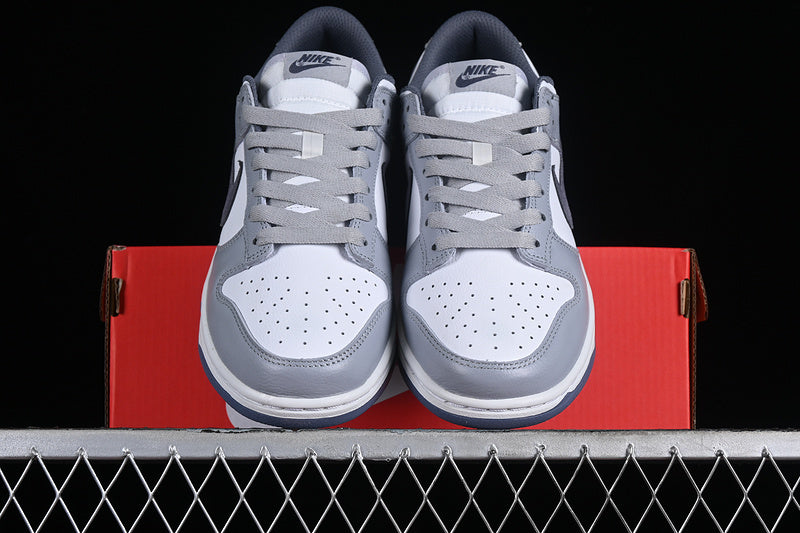 NikeMens SB Dunk Low - Light Carbon