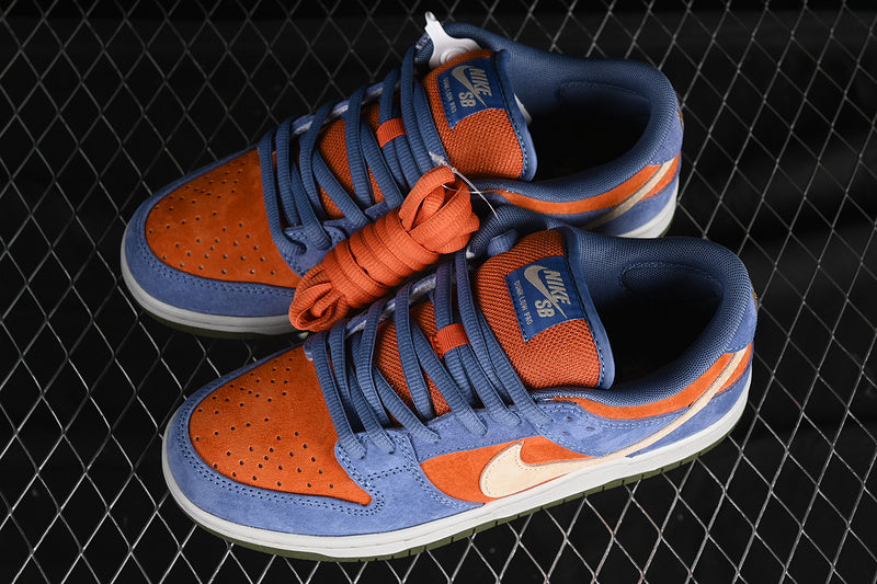 NikeMens SB Dunk Low - Light Carbon/Monarch