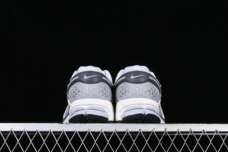 NikeMens Zoom Vomero 5 - Grey