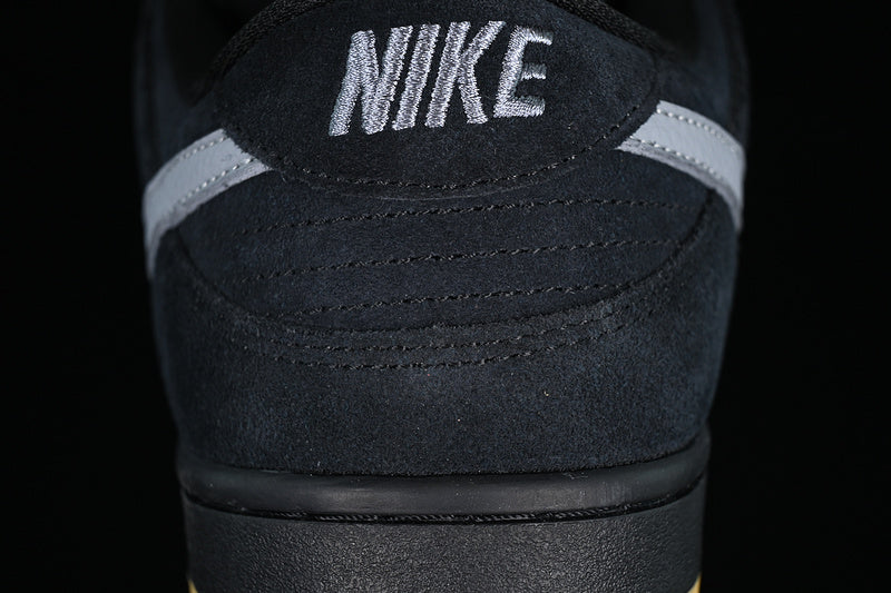 NikeSB Dunk Low Pro - Fog Black