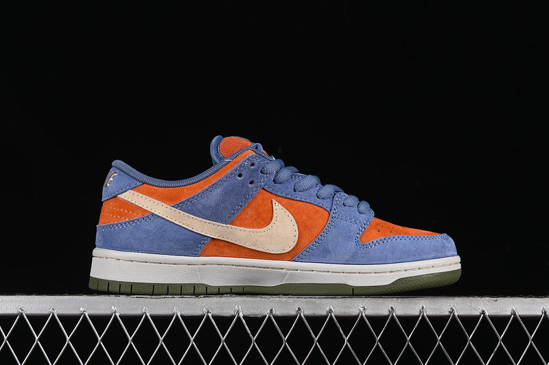 NikeMens SB Dunk Low - Light Carbon/Monarch