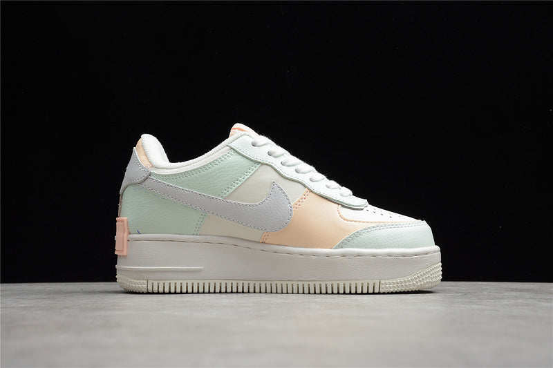 NikeWMNS Air Force 1 AF1 Shadow Sail - Barely Green