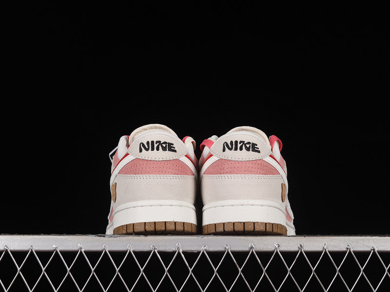 NikeSB Dunk Low 85 Double Swoosh Sail - Red/Pink