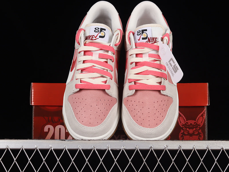 NikeSB Dunk Low 85 Double Swoosh Sail - Red/Pink