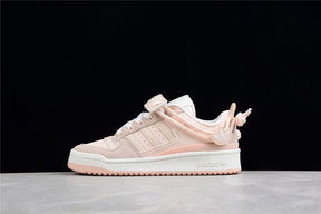 adidasWMNS Forum Low - Linen