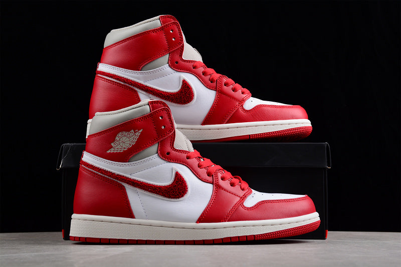 Air Jordan 1 AJ1 High - Chenille Red
