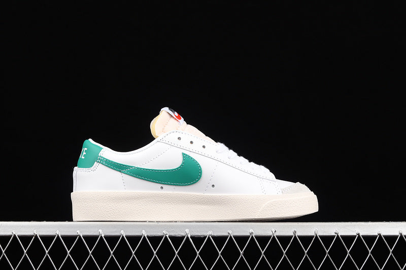 NikeMens Blazer Low 77 Vintage - Pine Green