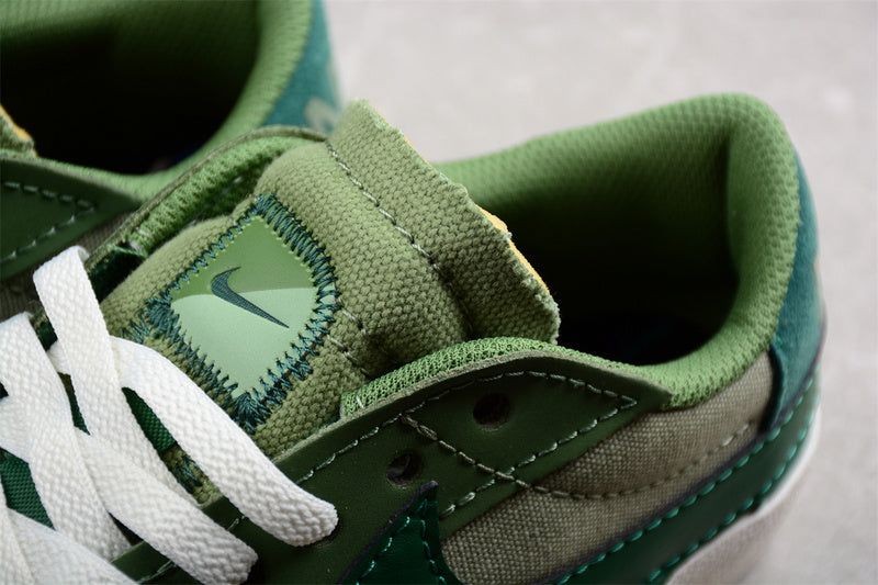 NikeMens Blazer 77 low - Jumbo Green