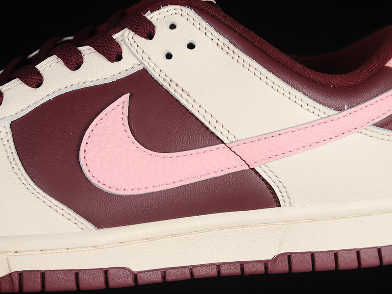 NikeWMNS Dunk Low Retro - Valentine's Day