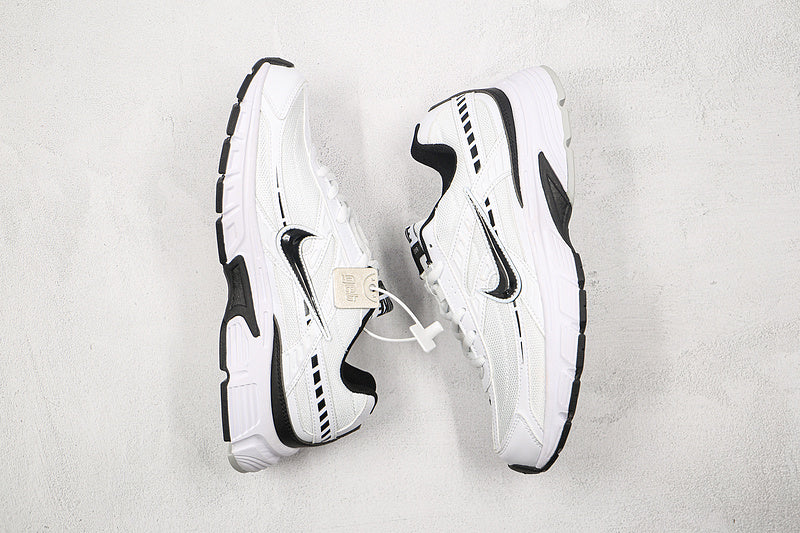 NikeMens Initiator - White/Black