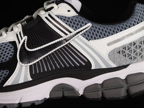 NikeMens Zoom Vomero 5 - Grey/Black