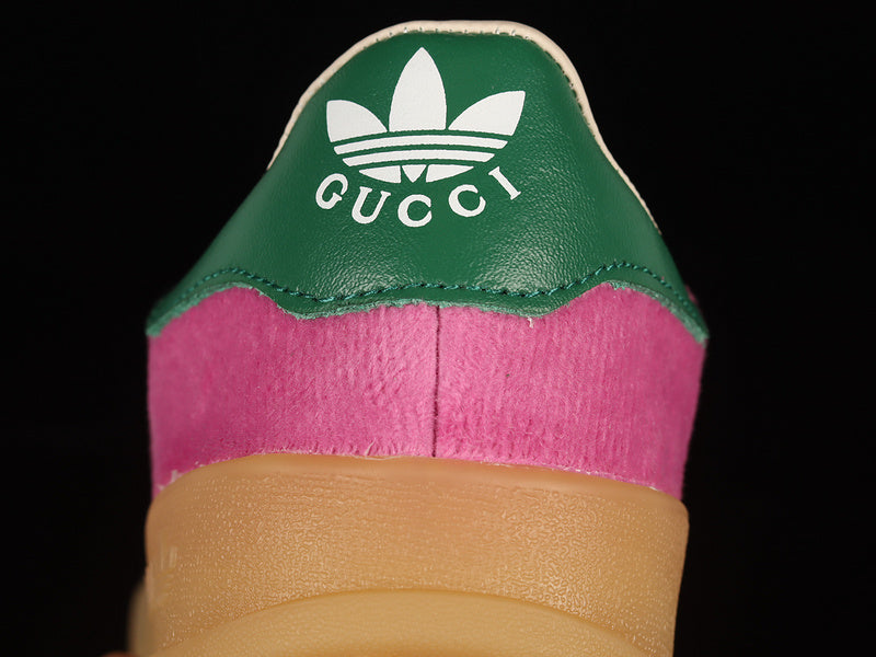 adidasMens Gucci Gazelle - Pink