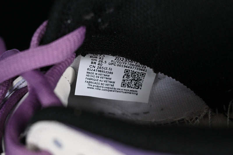 NikeSB Dunk Low Saint Seiya - Purple/White