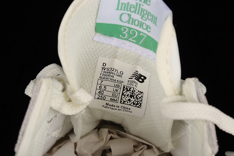 New Balance 327 - White/Green