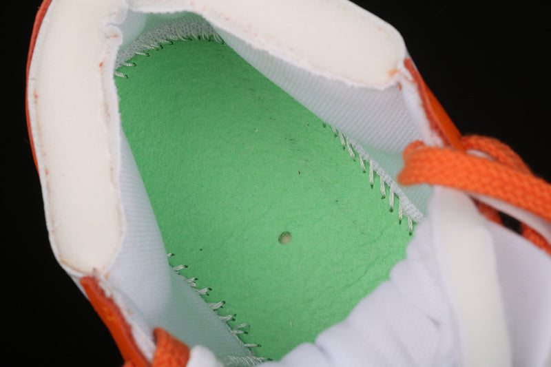 NikeMens Blazer Low x  Sacai - Magma Orange