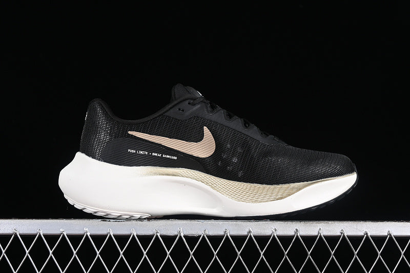 NikeMens Zoom Fly 5 - Black/Metallic Gold Grain