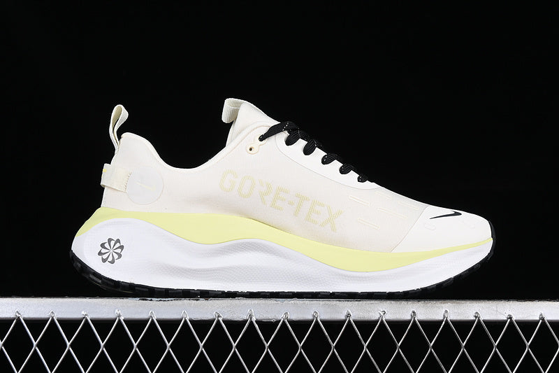 NikeMens Infinity Run 4 Gore Tex - White