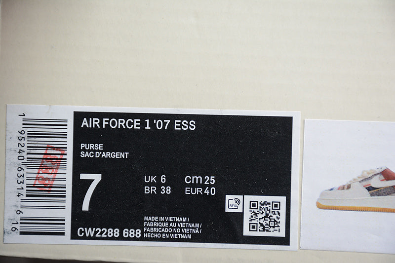 NikeMens Air force 1 AFR1 - out side