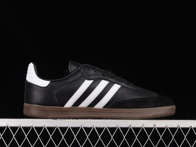 adidasMens Samba - Black