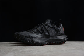 NikeMens ACG Mountain Fly Low Anthracite- Black