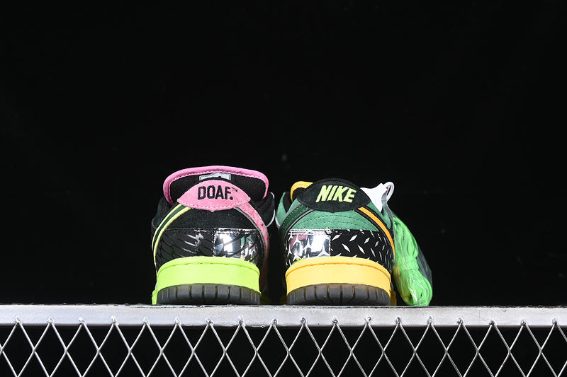 NikeMens Dunk Low What the Duck - University of Oregon Home PE