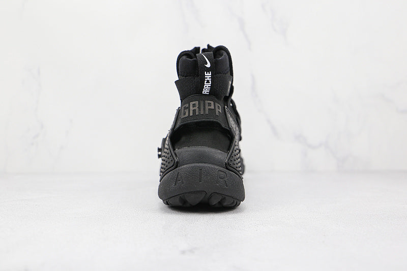 NikeMens Huarache Gripp Triple Black