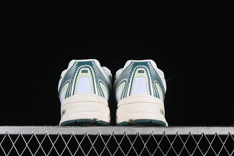 New Balance 740v2 - White/Marsh Green