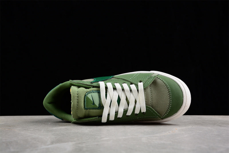 NikeMens Blazer 77 low - Jumbo Green