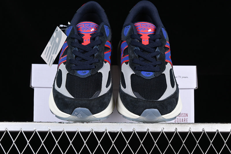 New Balance 990 Kith - Madison Garden