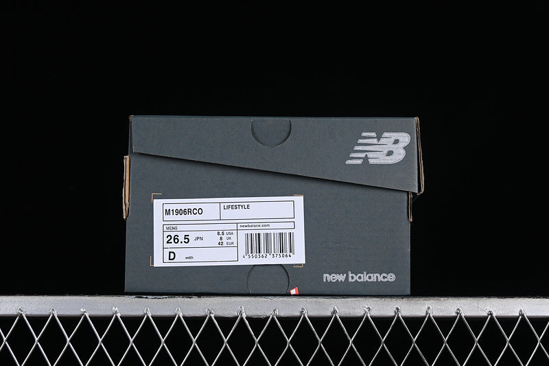 New Balance 1906R - White/Black